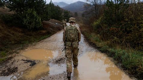 KFOR i Policia e Kosovës ska nevojë të na njoftojë për të gjitha