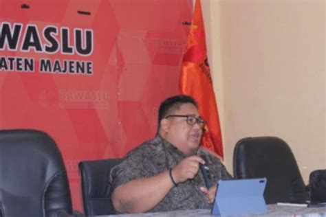 Bawaslu Sulbar Bahas Strategi Penanganan Pelanggaran Pemilu ANTARA News