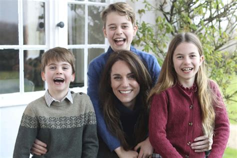 Kate Middleton S Excuse Apr S La Diffusion D Une Photo Modifi E D Elle