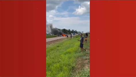 Acidente Entre Carros Deixa Duas Pessoas Mortas Em Rodovia Do Acre