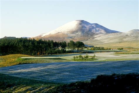 Penicuik Visitor Guide - Accommodation, Things To Do & More | VisitScotland