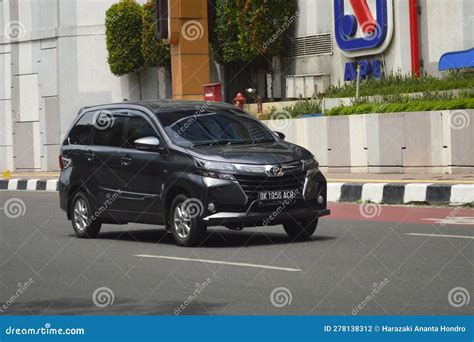 Toyota Avanza G Editorial Photography Image Of Sumatra