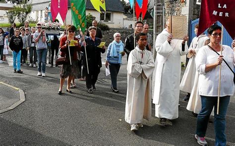 Notre Dame de la Mer Les fidèles présents au pardon Le Télégramme