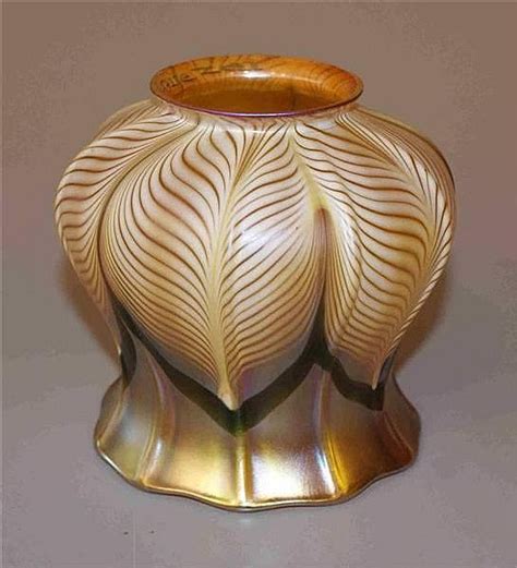 Signed Quezal Pulled Feather Art Glass Lamp Shade 4 Art Glass Lamp Art Glass Vase Tiffany Art