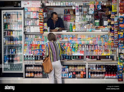 Newsstand New York Hi Res Stock Photography And Images Alamy