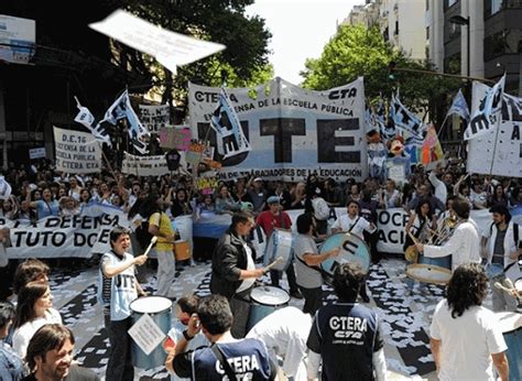 Paro Y Marcha De Los Docentes Porte Os Contra Las Sanciones