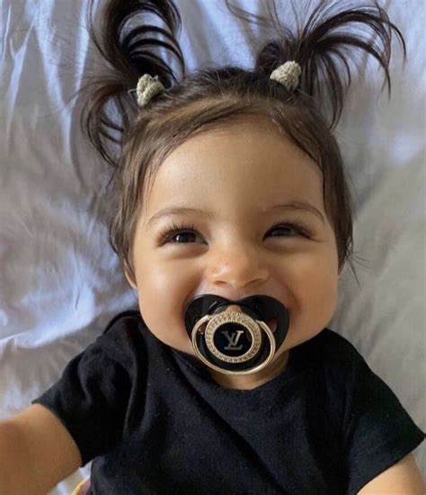 Pinterest | Melez bebekler, Kız bebek resimleri, Bebek resimleri