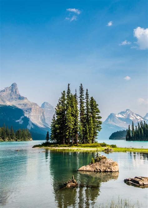 8 Amazing Facts About Spirit Island Maligne Lake In Jasper AB