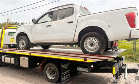 En cateo policía de investigación asegura camioneta con reporte de robo