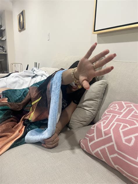 tu bratz favorita on Twitter: "Las Pijamadas con doña Lucy son top 💭