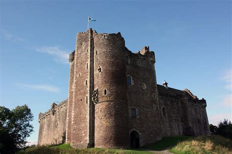 Exploring Doune Castle, Scotland (aka Castle Anthrax, Castle Leoch, etc)