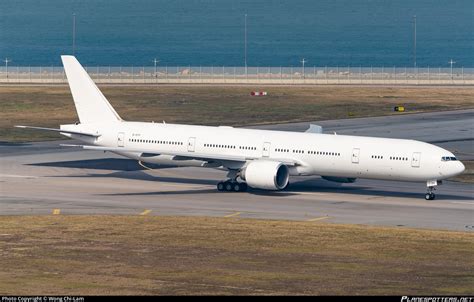 B Kpp Cathay Pacific Boeing Er Photo By Wong Chi Lam Id