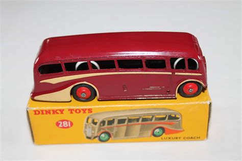 Dinky Toys 281 Luxury Coach Diecast
