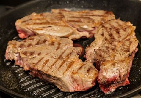 Chuck Steak Vs Chuck Roast All The Differences Cooking Methods