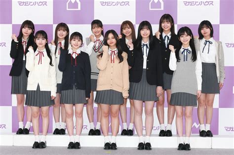 乃木坂46、5期生11人初の写真集発売 タイトルは「あえて過去形で」：中日スポーツ・東京中日スポーツ