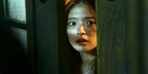 review lingering fails  successfully mix horror  drama