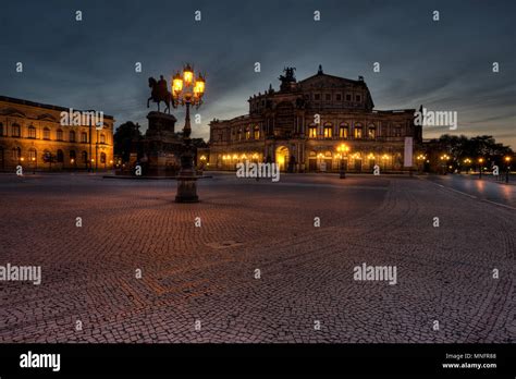 Dresden - Semperoper Stock Photo - Alamy