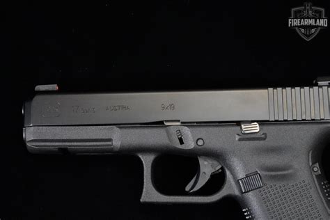 Glock 17 Gen5 9mm 4 49 Glock G17 Gen 5 Ameriglo Night Sights And Orig Case Semi Auto Pistols At