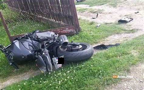 Info Bijeljina Udes Kod Bijeljine Hitna Odvezla Motociklistu Bez