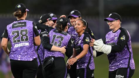 Hurricanes Beat Stars Hurricanes Won By 6 Wickets With 4 Balls Remaining