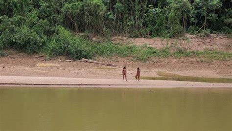 La Oscura Realidad Detrás De Las Imágenes Inéditas De La Tribu Indígena