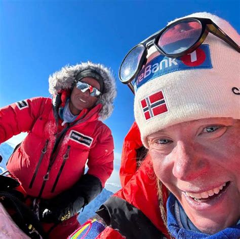 Tenjin Sherpa Y Kristin Harila Reducen A La Mitad El Tiempo Récord De