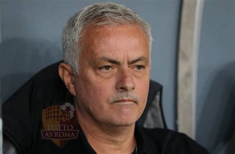 TuttoASRoma It Social AS ROMA MOURINHO Si Sveglia All Una E Guarda