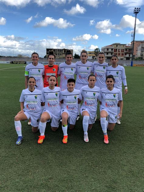 Il Chieti Calcio Femminile Vince Col Palermo E Raggiunge Il Trastevere