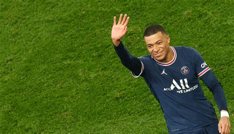 Champions League Mbappe Schie T Psg Zum Sieg Kantersieg F R