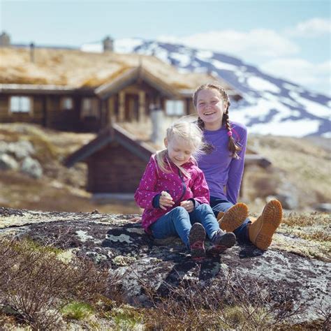 Norwegia i Barnevernet Opiekuńczość zmienia się tu czasem w