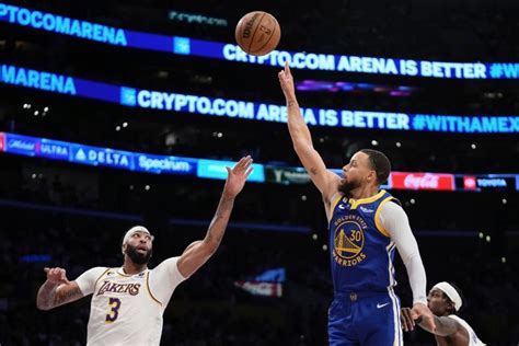 Nba季後賽／湖人12797擊潰勇士！curry空砍23分 詹皇繳準大三元 Nba季後賽開打 焦點 Nownews今日新聞