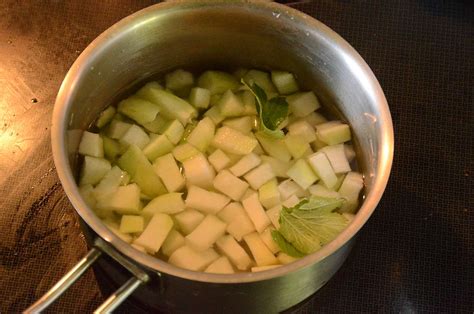 How To Prepare And Cook Kohlrabi Deliciously