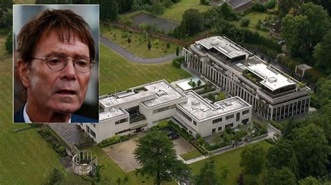 Police Admission Over Cliff Richard Home Search | UK News | Sky News