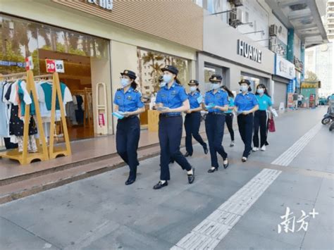 东莞市玉兰女子城市执法服务队深入镇街展现城管“娘子军”风采 群众