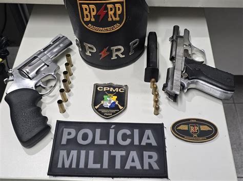 PM Apreende Duas Armas De Fogo Durante O Cumprimento De Mandados De