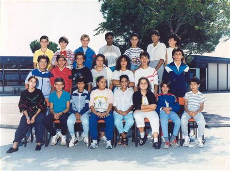 Photo de classe 6ème de 1986 Collège Henri Fabre Copains d avant