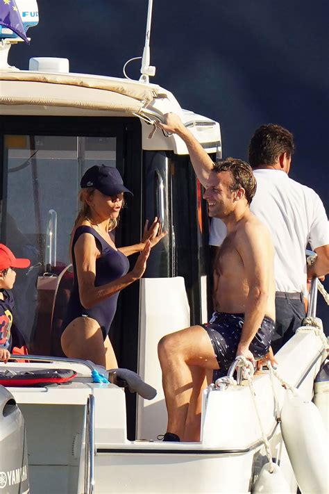 szivacs Nagy mennyiség Bíráló brigitte macron en bikini tényleges ...