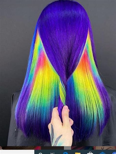 Rambut Warna Warni Dari Belakang Sinau