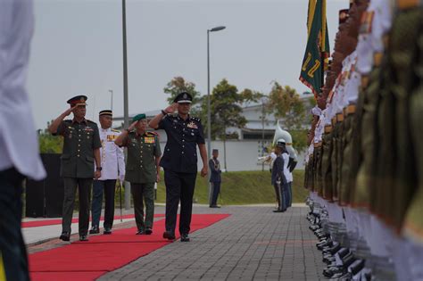 Kdymm Seri Paduka Baginda Yang Di Pertuan Agong Berkenan Menyempurnakan