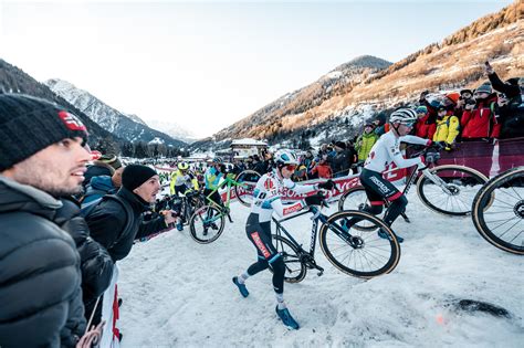 CICLOCROSS DOPO LA NEVE ARRIVANO I CAMPIONI TUTTO È PRONTO PER LA