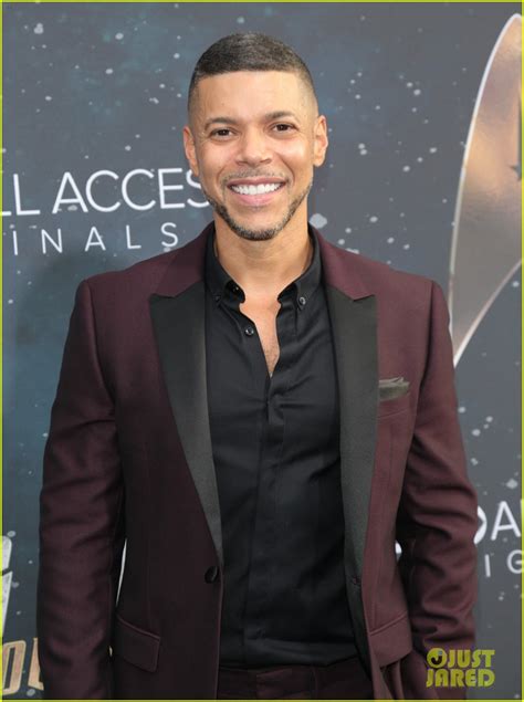 Photo Anthony Rapp Wilson Cruz Talk Gay Romance In Star Trek Discovery