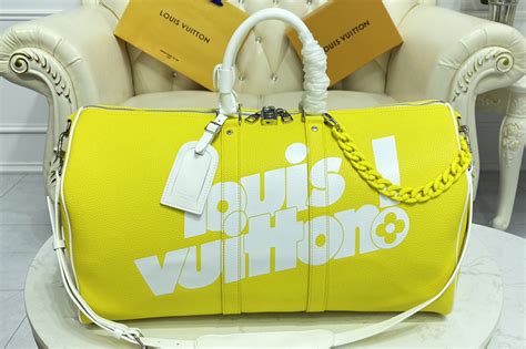 Louis Vuitton M58748 Lv Keepall Bandoulière 55 Bag In Yellow Cowhide