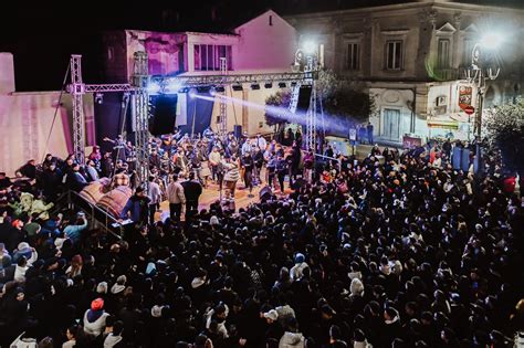 La Festa Di Sant Antuono Entra Nel Vivo Stasera La Notte Dei Carri E