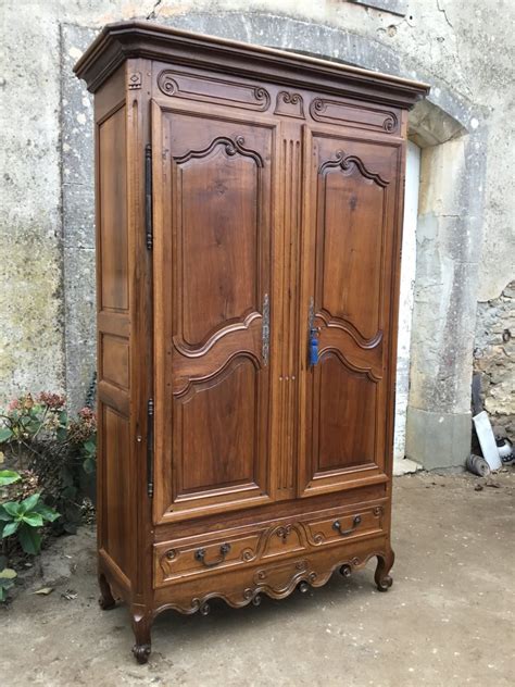 Proantic Armoire Proven Ale Louis Xv Louis Xvi En Noyer Poque Xvii