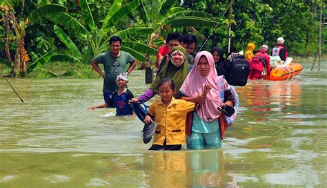 Banjir Luapan Sungai Lusi Grobogan Rendam Ratusan Rumah Dan Sawah