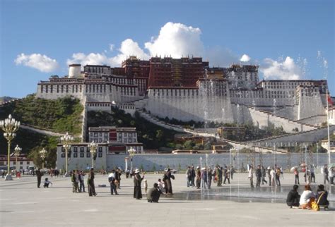 Tibet S Potala Palace Closed As Covid Cases Reported In Himalayan