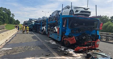 Ogromny korek na autostradzie A4 Lepiej omijać to miejsce