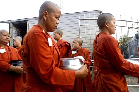 In Pictures Thailands Female Monks Al Jazeera