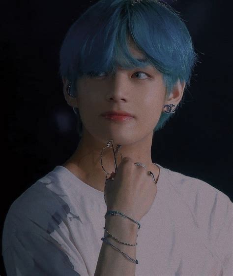 Foto Bts Bts Photo V And Jin Blackpink And Bts Blue Hair Aesthetic