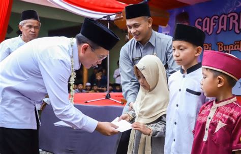 Pj Bupati Bekasi Gelar Safari Ramadan Perdana Di Kecamatan Bojongmangu